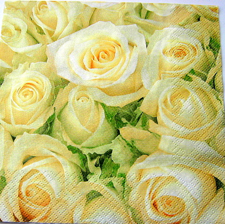 servetel hartie cu trandafiri 0559