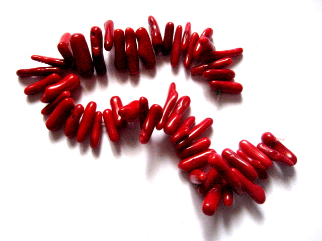 Sirag margele coral rosu chipsuri lungi